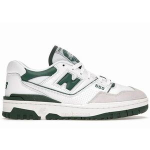 ✨NEW BALANCE✨550 White and Green Sneakers